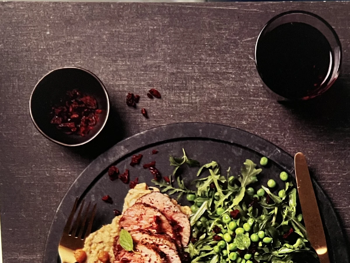 Fragrant Lamb Leg Feast